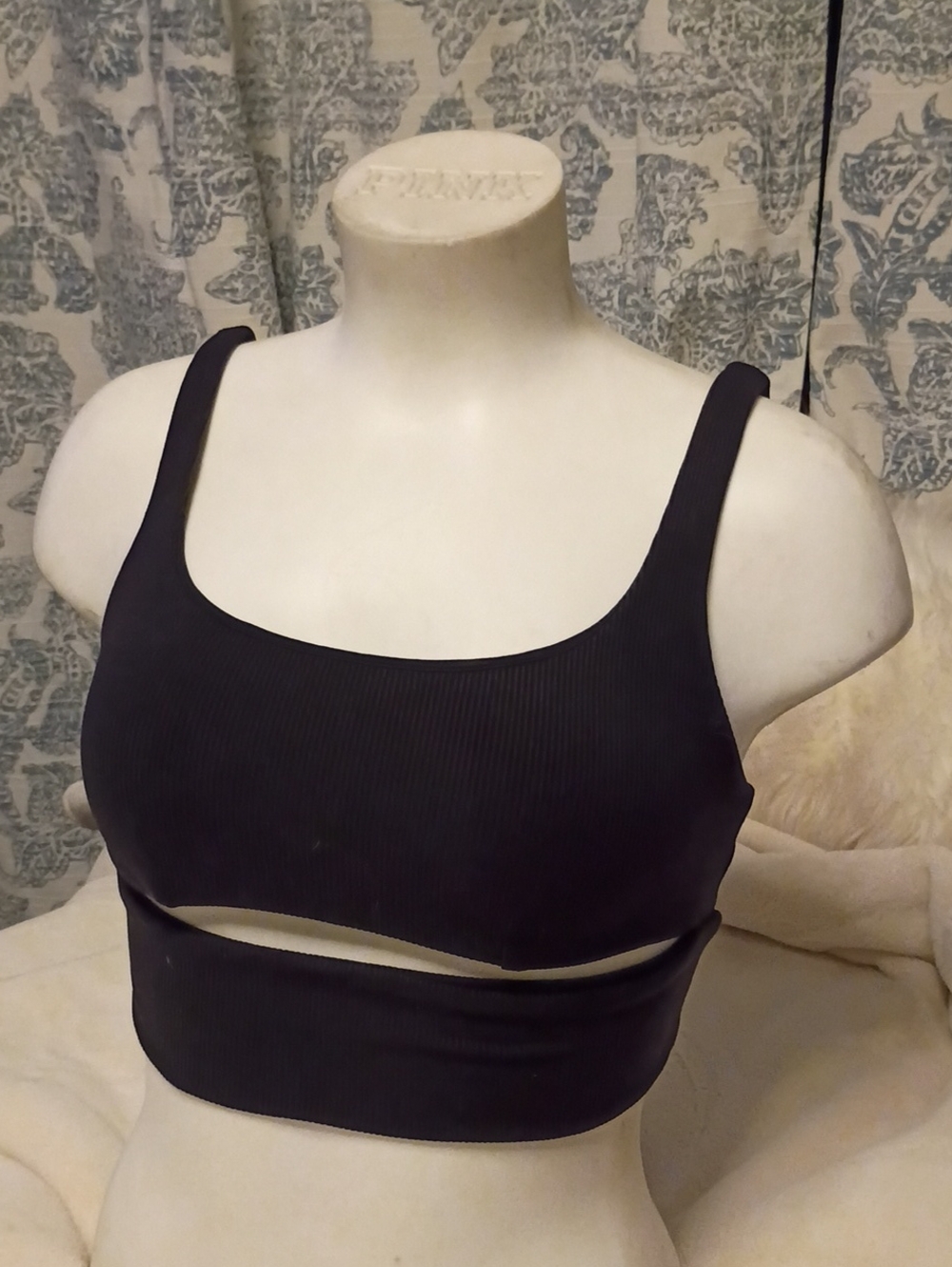 ALO Yoga Black Ribbed Cutout Sports Bralette